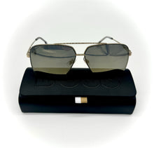 Lade das Bild in den Galerie-Viewer, Luxury Off-Price Fashion by Zapplaz | Hugo Boss Sonnenbrille
