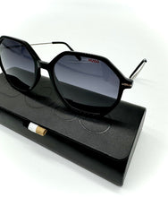 Lade das Bild in den Galerie-Viewer, Luxury Off-Price Fashion by Zapplaz | Hugo Sonnenbrille
