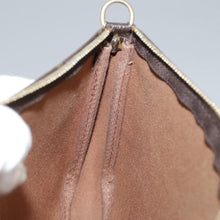 Lade das Bild in den Galerie-Viewer, Louis Vuitton Pochette Accessoires Monogram + 120cm Riemen
