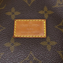 Lade das Bild in den Galerie-Viewer, Louis Vuitton Saumur 30 Monogram

