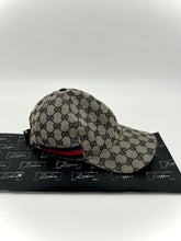 Lade das Bild in den Galerie-Viewer, Luxury Off-Price Fashion by Zapplaz | Gucci Cap
