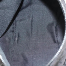 Lade das Bild in den Galerie-Viewer, FENDI Zucchino Canvas Hand Bag Black
