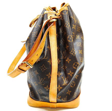 Lade das Bild in den Galerie-Viewer, Luxury Off-Price Fashion by Zapplaz | Louis Vuitton Sac Noe Grande GM
