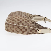 Lade das Bild in den Galerie-Viewer, GUCCI GG Canvas Shoulder Bag Beige White gold
