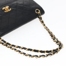 Lade das Bild in den Galerie-Viewer, Chanel Classic Flap Tasche
