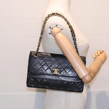 Lade das Bild in den Galerie-Viewer, Chanel Classic Flap Tasche
