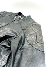 Lade das Bild in den Galerie-Viewer, Luxury Off-Price Fashion by Zapplaz | Belstaff Lederjacke Outlaw
