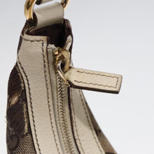 Lade das Bild in den Galerie-Viewer, GUCCI GG Canvas Shoulder Bag Beige White gold
