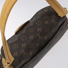 Lade das Bild in den Galerie-Viewer, LOUIS VUITTON Monogram Beverly MM Shoulder Bag
