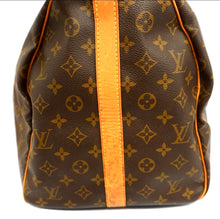 Lade das Bild in den Galerie-Viewer, Luxury Off-Price Fashion by Zapplaz | Vuitton Keepall 55
