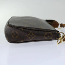 Lade das Bild in den Galerie-Viewer, Louis Vuitton Pochette Accessoires NM - neues Modell
