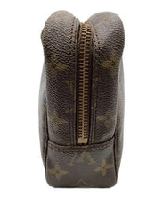 Lade das Bild in den Galerie-Viewer, Louis Vuitton Trousse de Toilette 28 Kosmetiktasche Monogram

