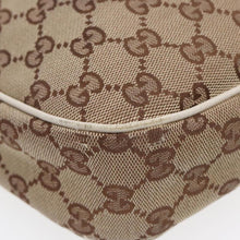 Lade das Bild in den Galerie-Viewer, GUCCI GG Canvas Shoulder Bag Beige White gold
