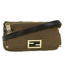 Lade das Bild in den Galerie-Viewer, Luxury Off-Price Fashion by Zapplaz | Fendi Baguette Mamma Zuchino
