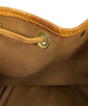 Lade das Bild in den Galerie-Viewer, Louis Vuitton Petite Noe Monogram Tasche Handtasche
