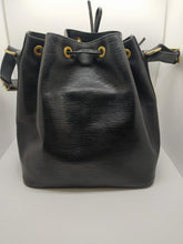 Lade das Bild in den Galerie-Viewer, Louis Vuitton Petite Noe Epi
