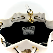 Lade das Bild in den Galerie-Viewer, Luxury Off-Price Fashion by Zapplaz | Moschino Beuteltasche
