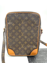 Lade das Bild in den Galerie-Viewer, Luxury Off-Price Fashion by Zapplaz | Louis Vuitton Danube Large
