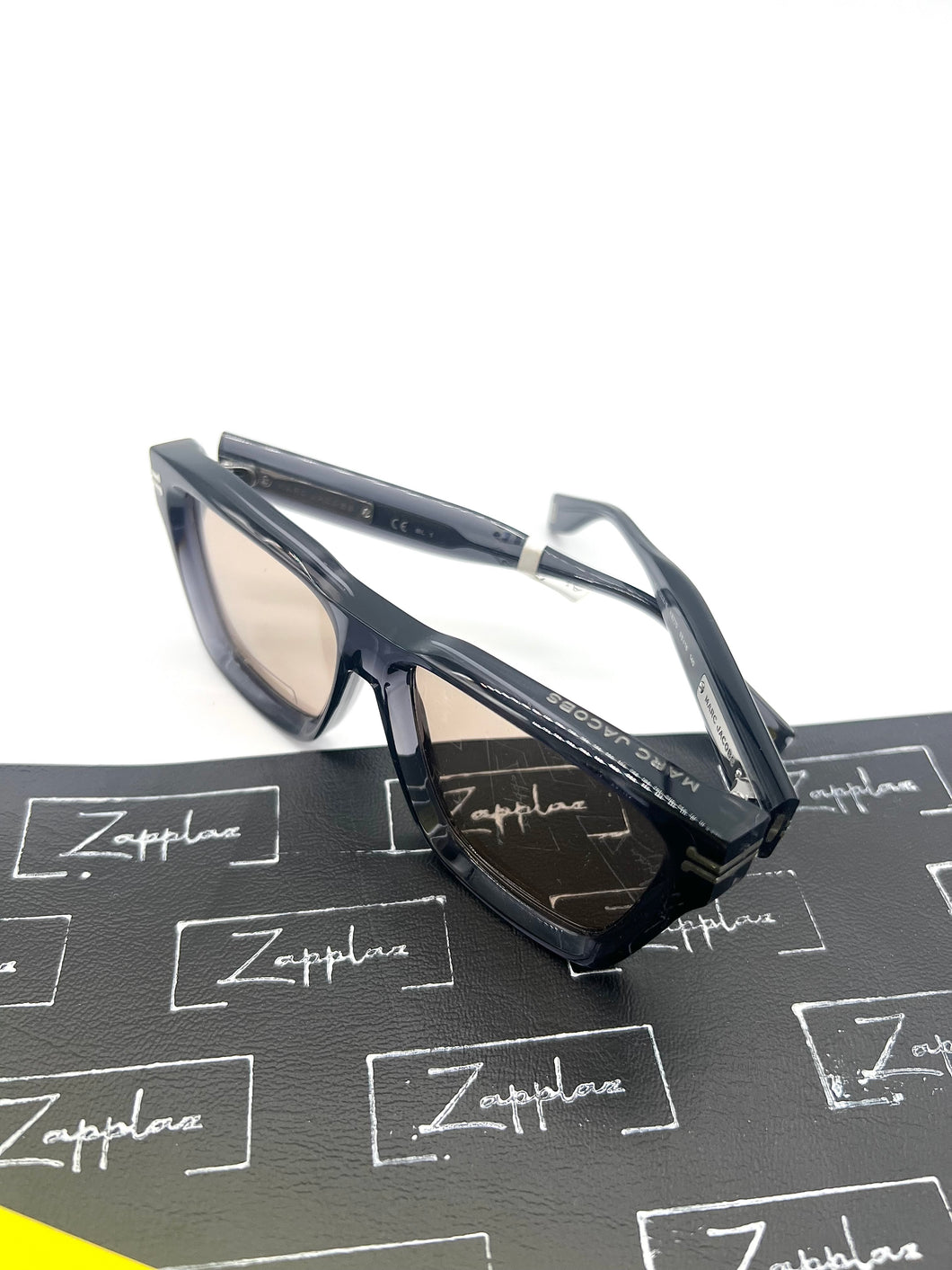 Luxury Off-Price Fashion by Zapplaz | Marc Jacobs Sonnenbrille