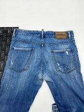 Lade das Bild in den Galerie-Viewer, Luxury Off-Price Fashion by Zapplaz | Dsquared² Jeans
