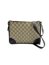 Lade das Bild in den Galerie-Viewer, Luxury Off-Price Fashion by Zapplaz | Gucci Trio Messenger
