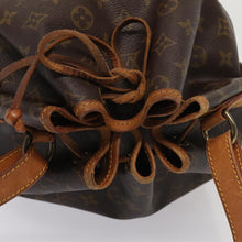 Lade das Bild in den Galerie-Viewer, LOUIS VUITTON Monogram Noe Shoulder Bag M42224 LV Auth
