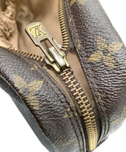 Lade das Bild in den Galerie-Viewer, Louis Vuitton Trousse de Toilette 28 Kosmetiktasche Monogram
