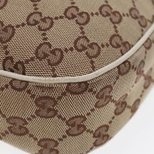 Lade das Bild in den Galerie-Viewer, GUCCI GG Canvas Shoulder Bag Beige White gold
