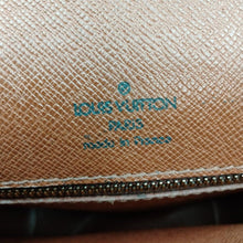 Lade das Bild in den Galerie-Viewer, Louis Vuitton Chantilly GM Monogram Tasche
