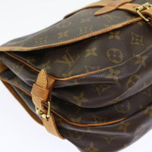 Lade das Bild in den Galerie-Viewer, Louis Vuitton Saumur 30 Monogram
