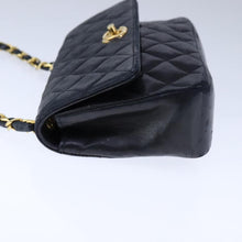 Lade das Bild in den Galerie-Viewer, Chanel Timeless Classic Flap
