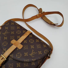 Lade das Bild in den Galerie-Viewer, Louis Vuitton Chantilly GM Monogram Tasche
