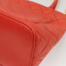 Lade das Bild in den Galerie-Viewer, CHANEL Tote Bag Lamb Skin Orange Gold CC
