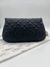 Lade das Bild in den Galerie-Viewer, Luxury Off-Price Fashion by Zapplaz | LOVE MOSCHINO Borsa Quilted Pu Nero
