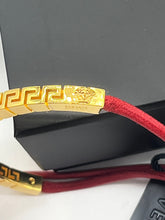 Lade das Bild in den Galerie-Viewer, Luxury Off-Price Fashion by Zapplaz | Versace Armband Unisex
