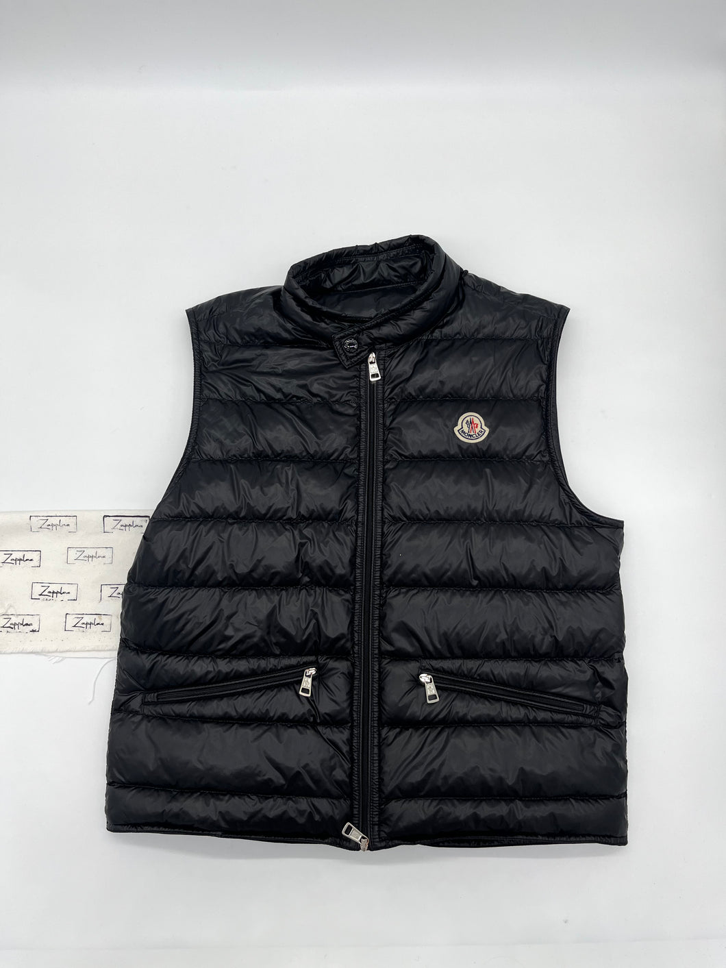 Luxury Off-Price Fashion by Zapplaz | Moncler GUI