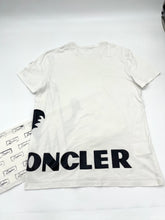 Lade das Bild in den Galerie-Viewer, Luxury Off-Price Fashion by Zapplaz | Moncler T-Shirt
