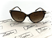 Lade das Bild in den Galerie-Viewer, Luxury Off-Price Fashion by Zapplaz | Burberry Sonnenbrille
