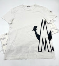 Lade das Bild in den Galerie-Viewer, Luxury Off-Price Fashion by Zapplaz | Moncler T-Shirt
